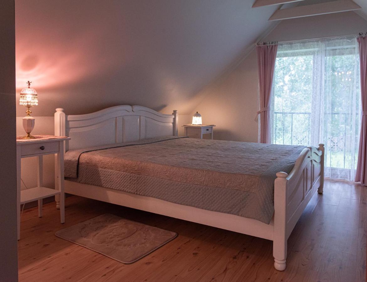 Namelis Prie Sirvintos Upes Su Pirtimi Villa Exterior photo