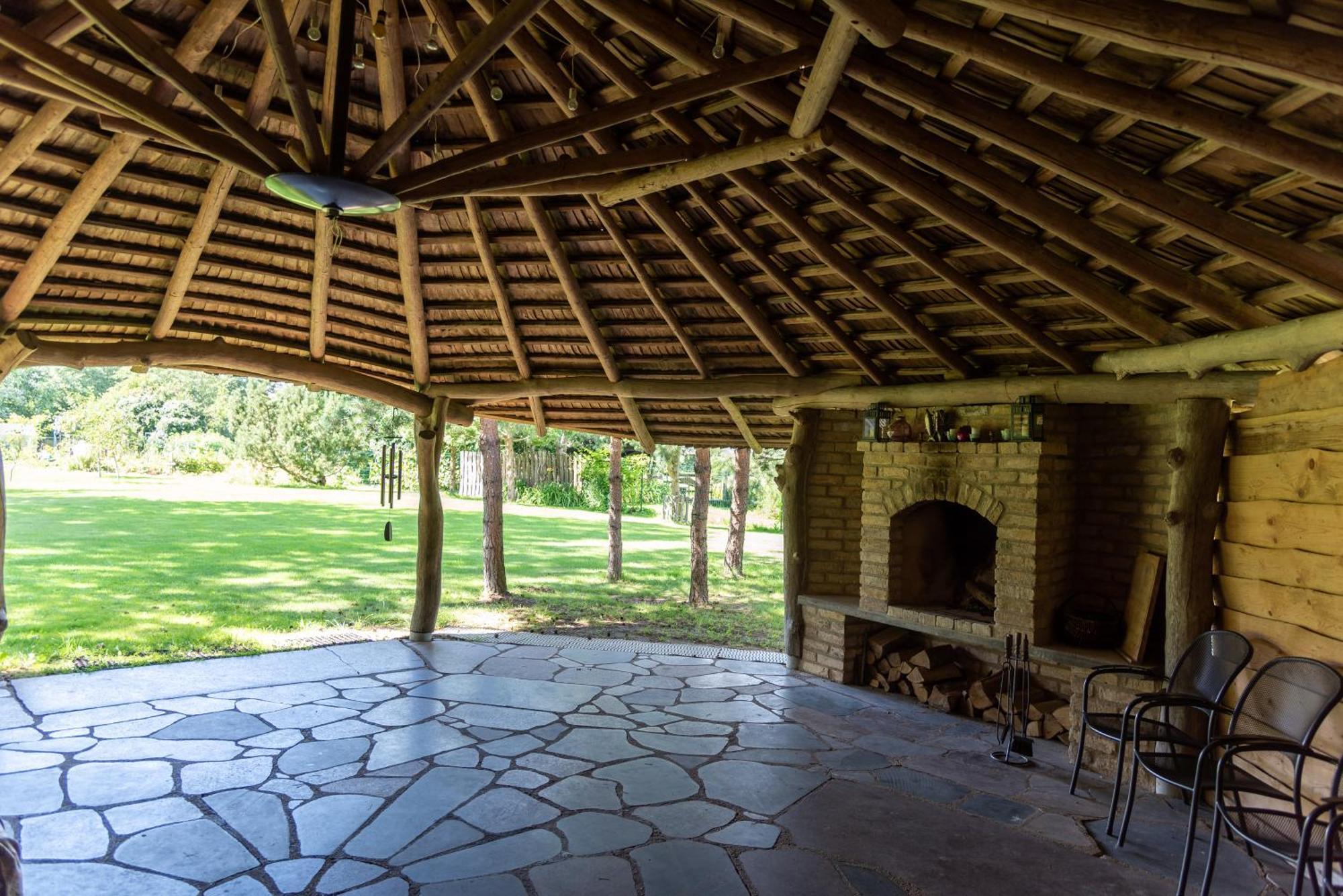 Namelis Prie Sirvintos Upes Su Pirtimi Villa Exterior photo